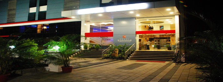 Hotel Sunland - Baramati 01.jpg